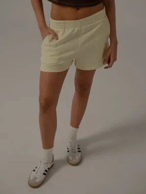 BOXY SPORTY SHORT  - CREAMY