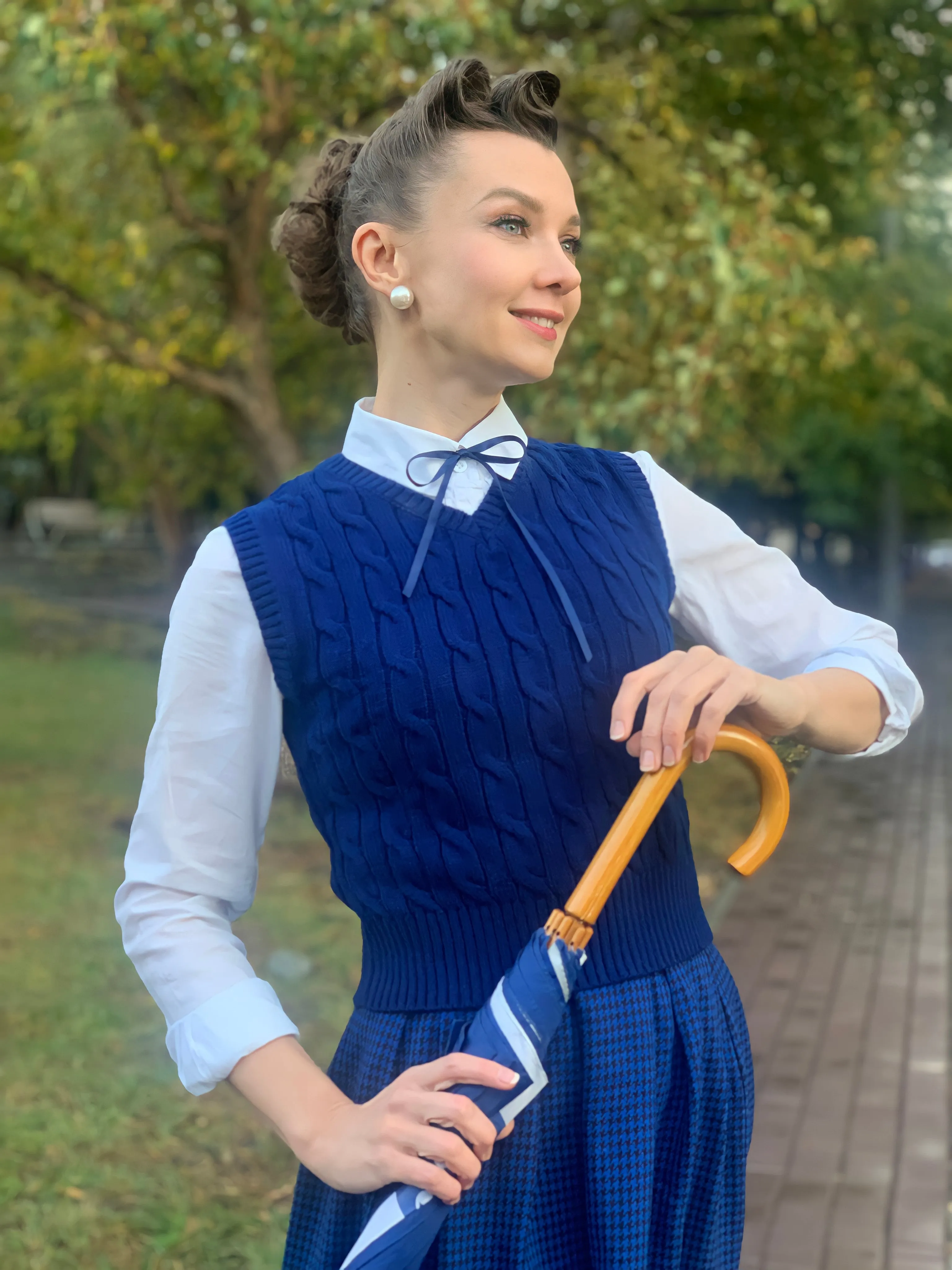 Cable Knit Slipover in French Navy, Stunning 1940s True Vintage Style