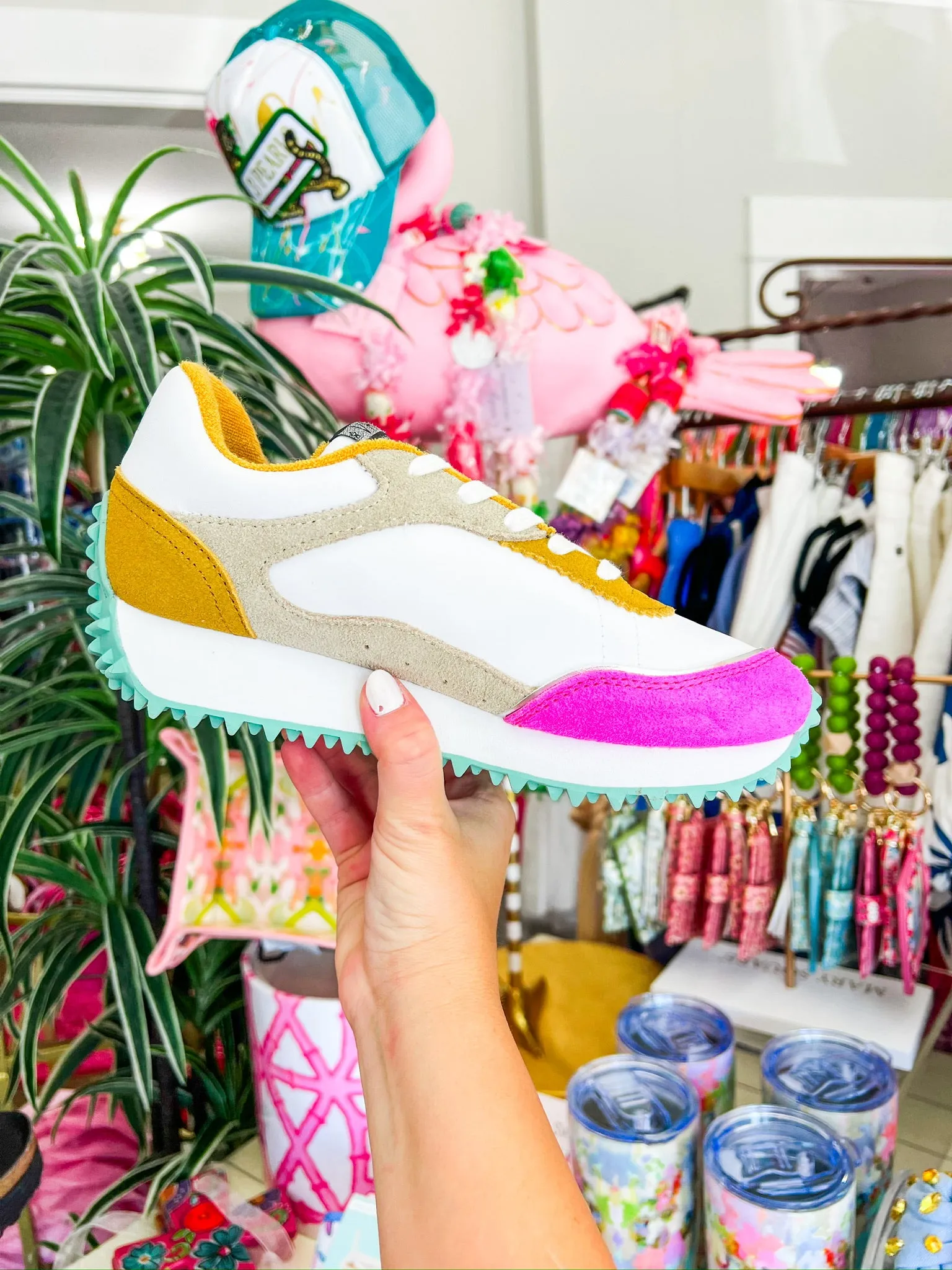 Cosmic 9 Sneaker - Cream/Hot Pink/Teal